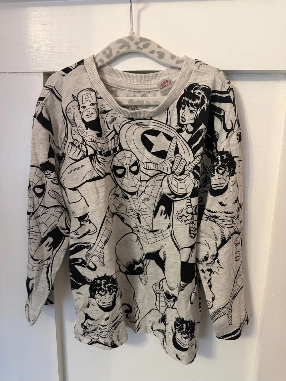 H&M Kids Long Sleeve Marvel Graphic Tee - Light Gray & Black